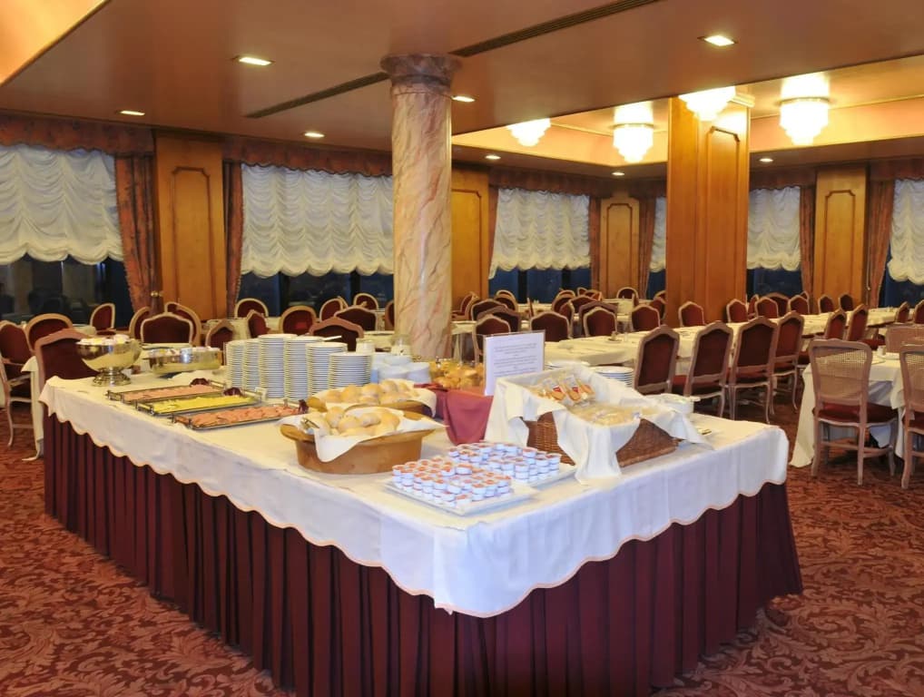 Russott Hotel - photo 21