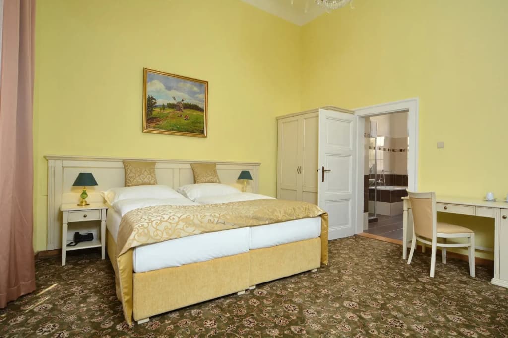 Metamorphis Hotel - photo 5