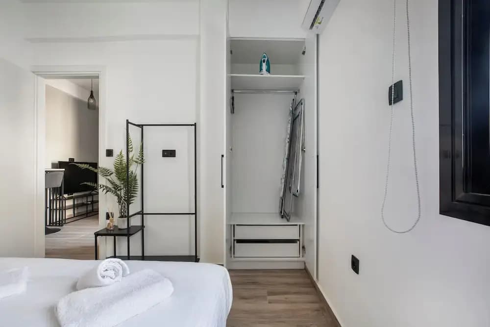 Sway - Chic 1-BR Apt & Balcony in Athens - photo 6