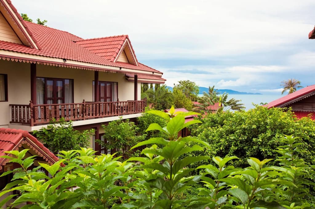 Buri Beach Resort - main photo
