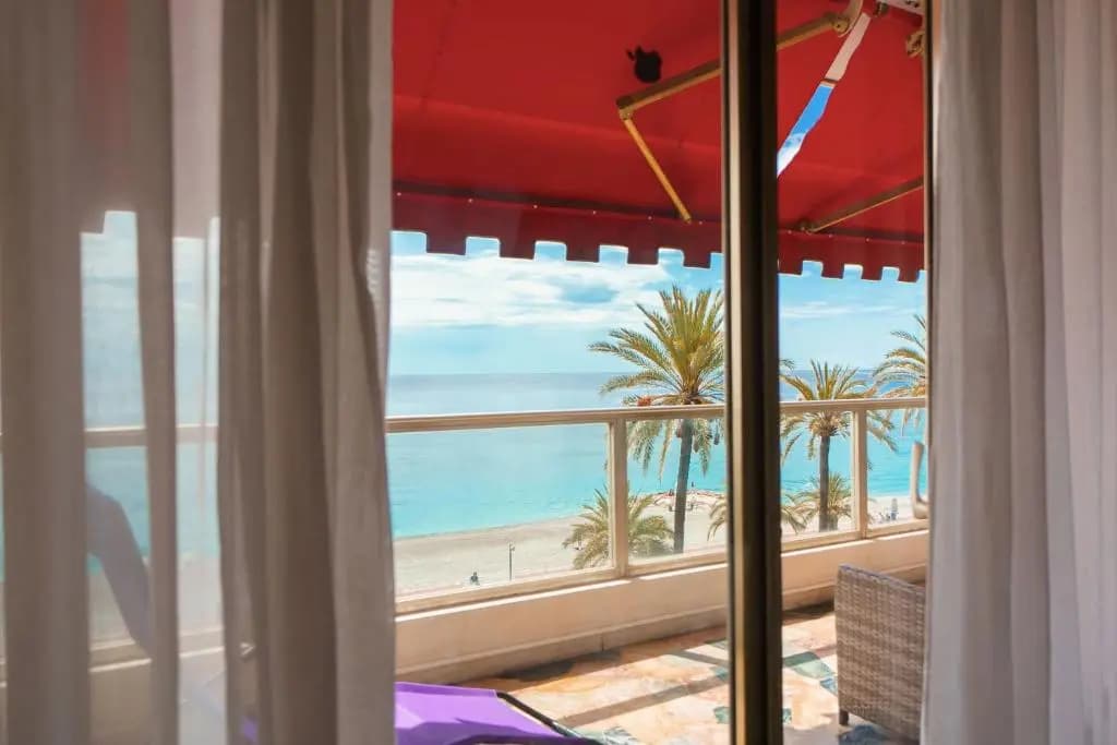 Like in a Boat , 2BR 2BA with big balcony in front of the sea - photo 7