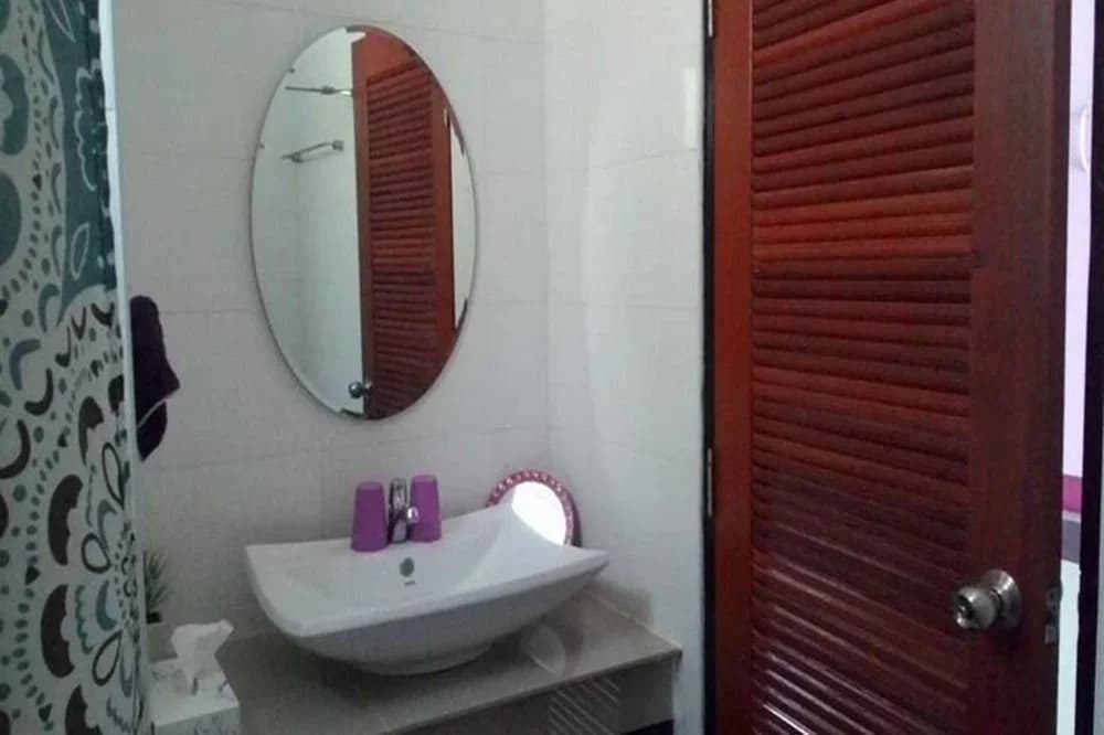 The Memories Holiday Home Beachside & Mini Zoo Samui Lamai - photo 6