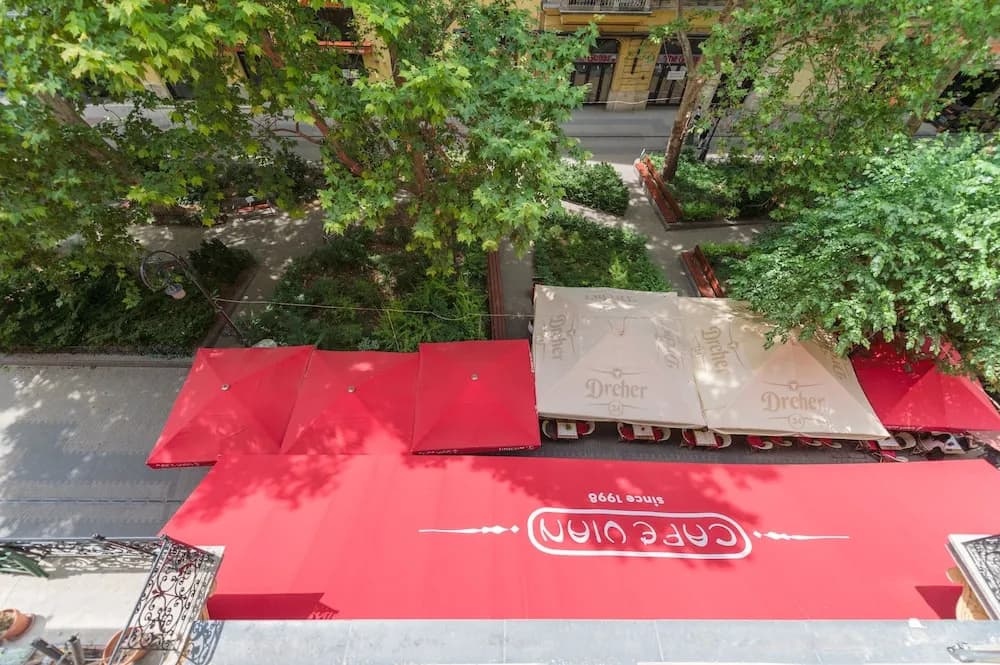 Music Academy Suite Café Vian Apartman Kft - photo 14