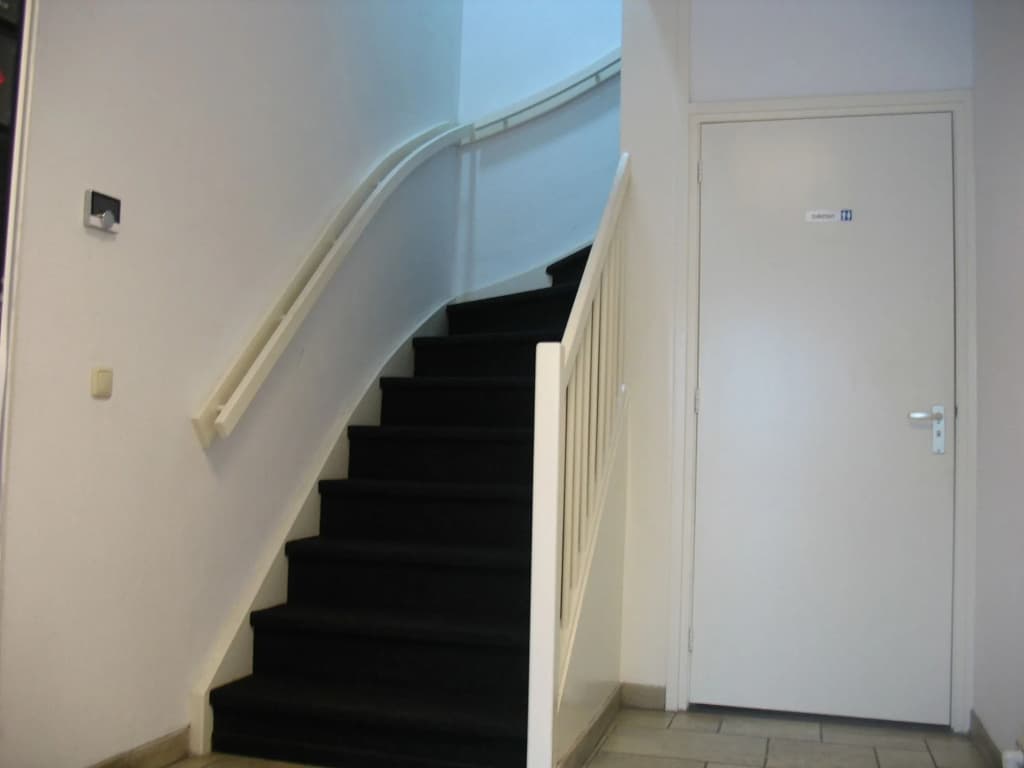 Guest House Amsterdam - Hostel - photo 12
