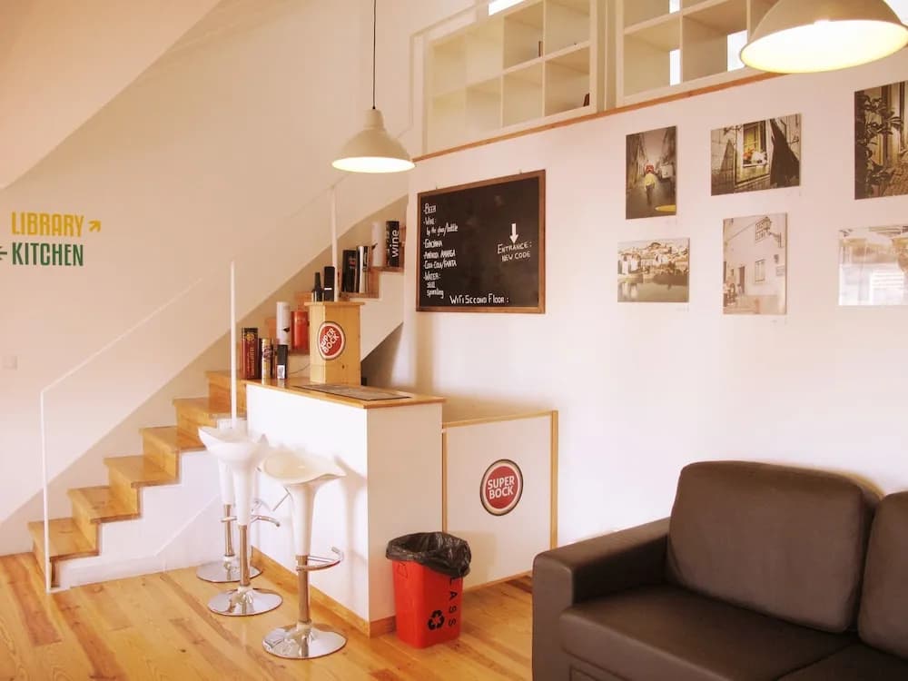 Inn Possible Lisbon Hostel - photo 2