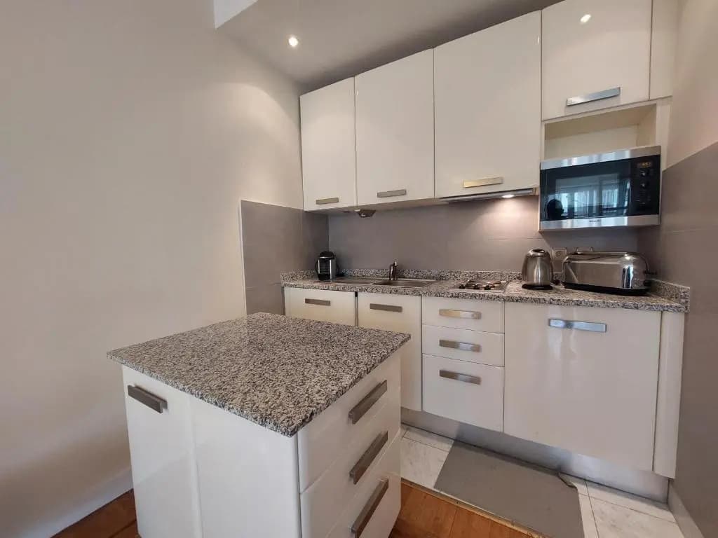 BH - CAPITOL - Central 2 Bedrooms 5 Peoples - photo 18