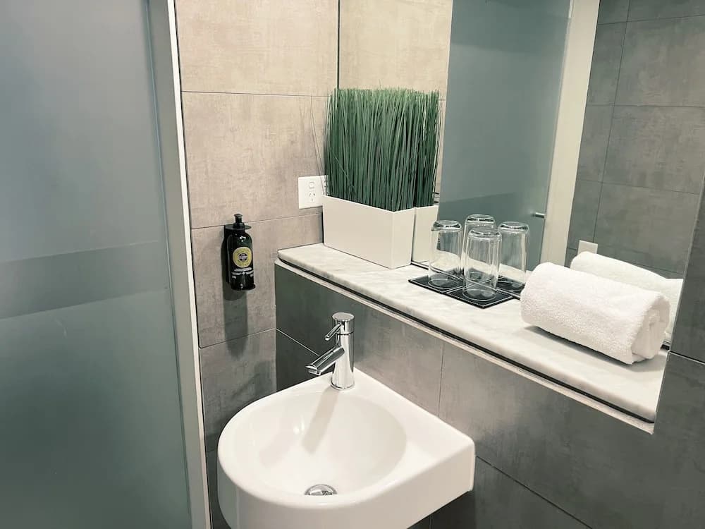 Sydney Boutique Hotel - photo 8