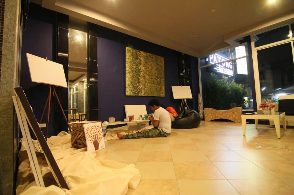 Patong Gallery Hotel - photo 19