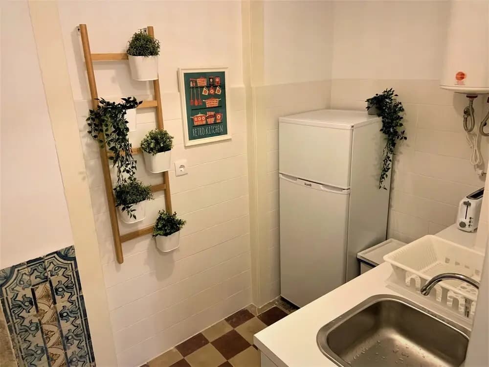 Beautiful flat with balcony & Great location - photo 15