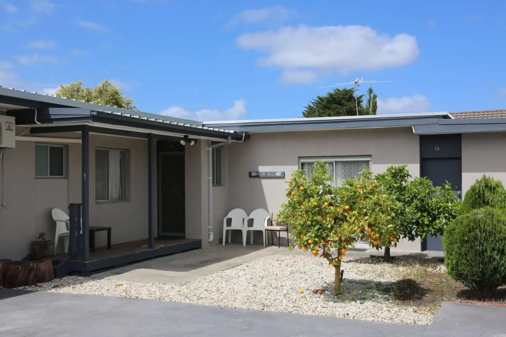 Beaconsfield Lodge Motel - photo 12