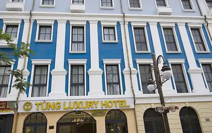 Luxury Hotel - main photo
