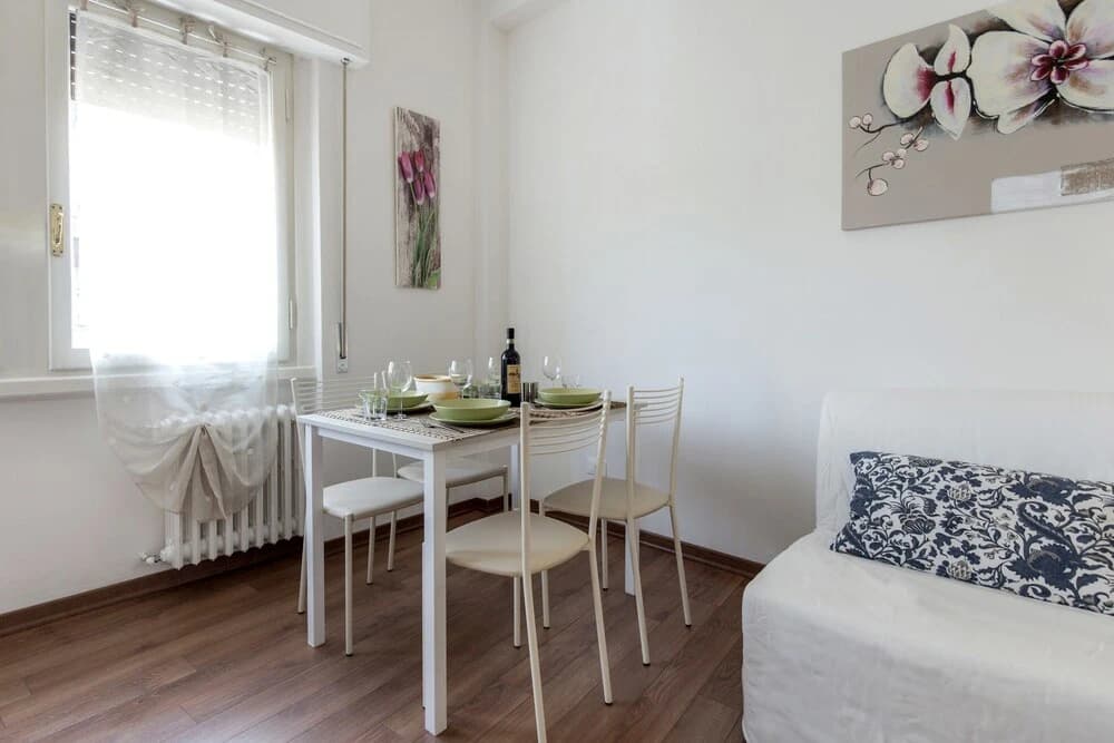 Flo Apartments - photo 4