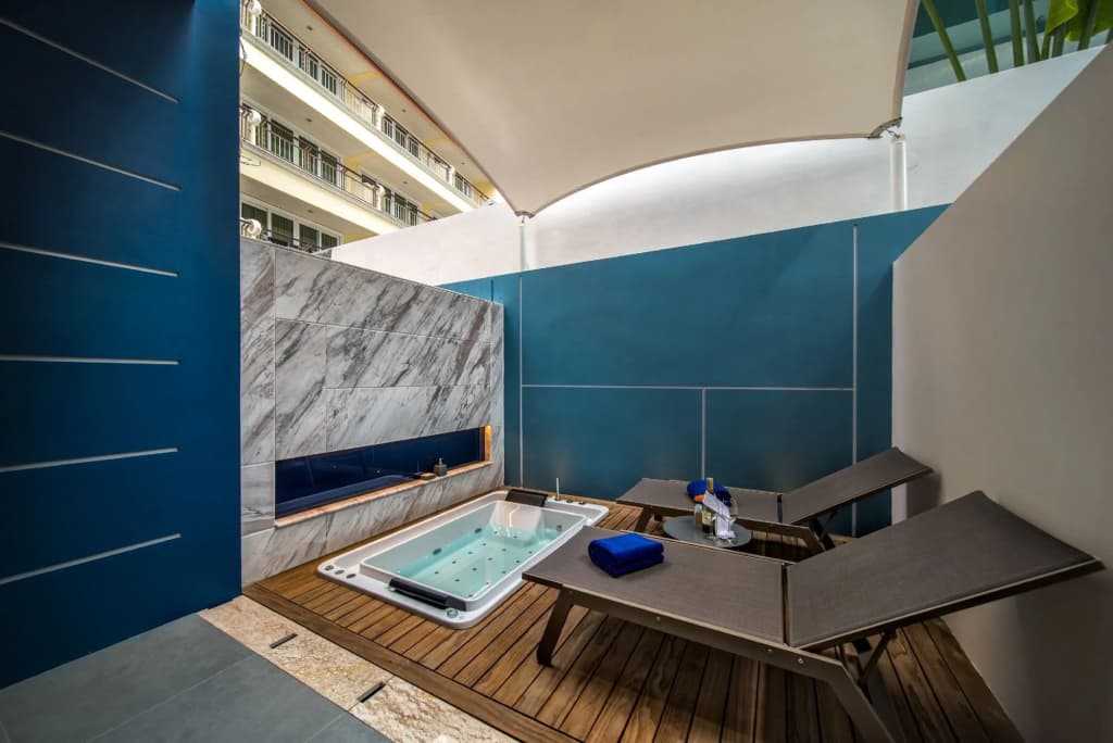 Hotel Clover Patong Phuket - photo 6