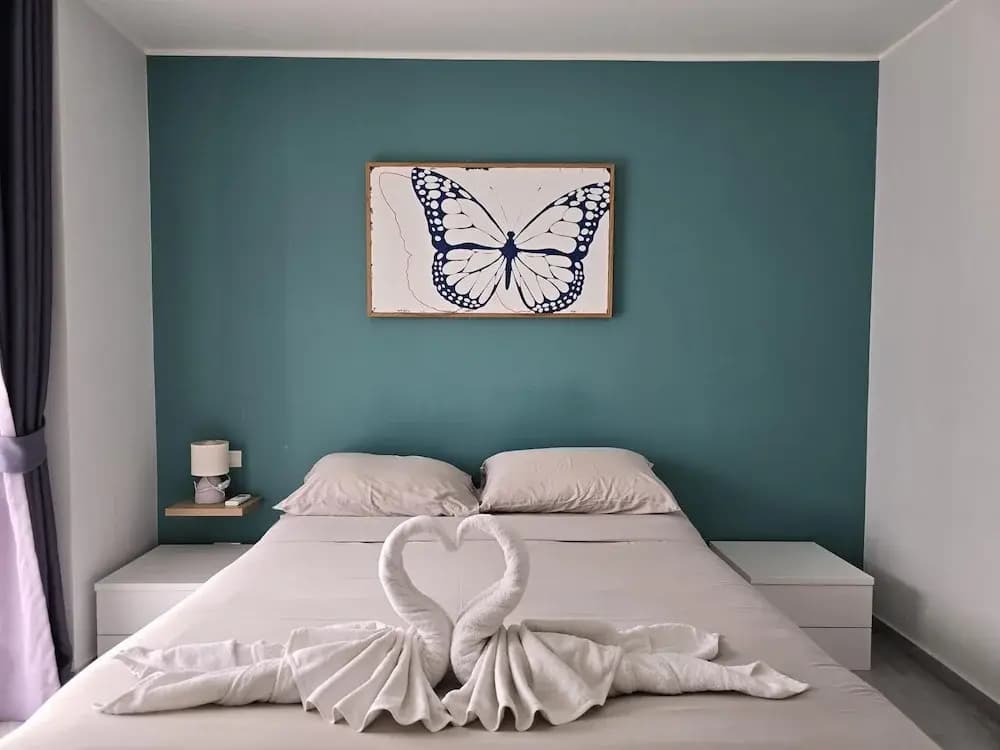 Skyline Serenity  1Bed T2-721 - photo 1