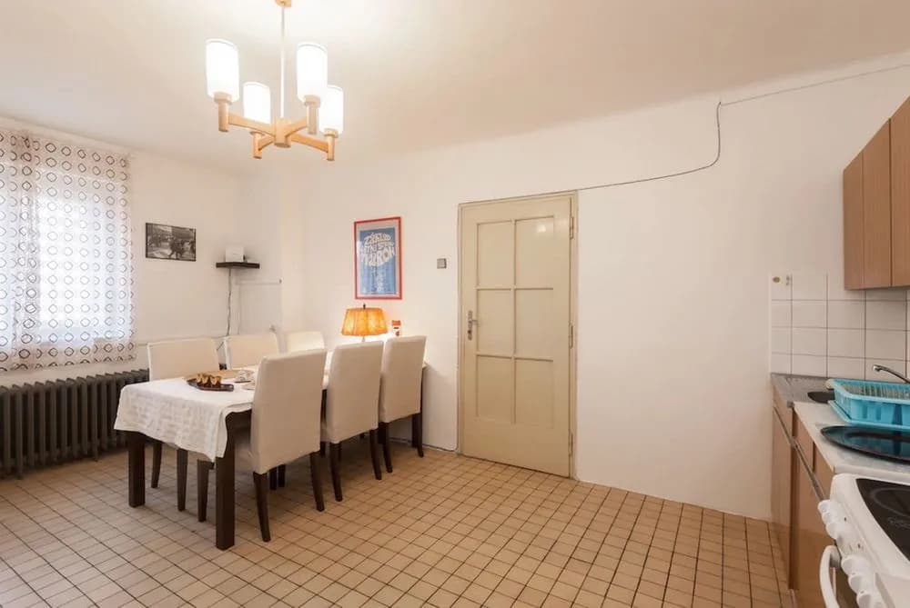 Velvet Revolution Apartment - photo 16