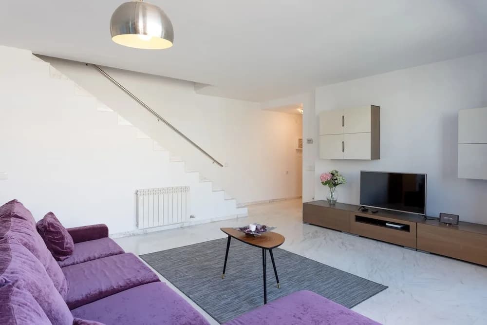 Unique Rentals - Stylish Seafront Duplex - photo 6