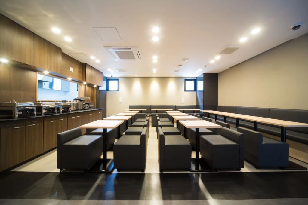 Shinsaibashi Higashi Crystal Hotel - photo 15