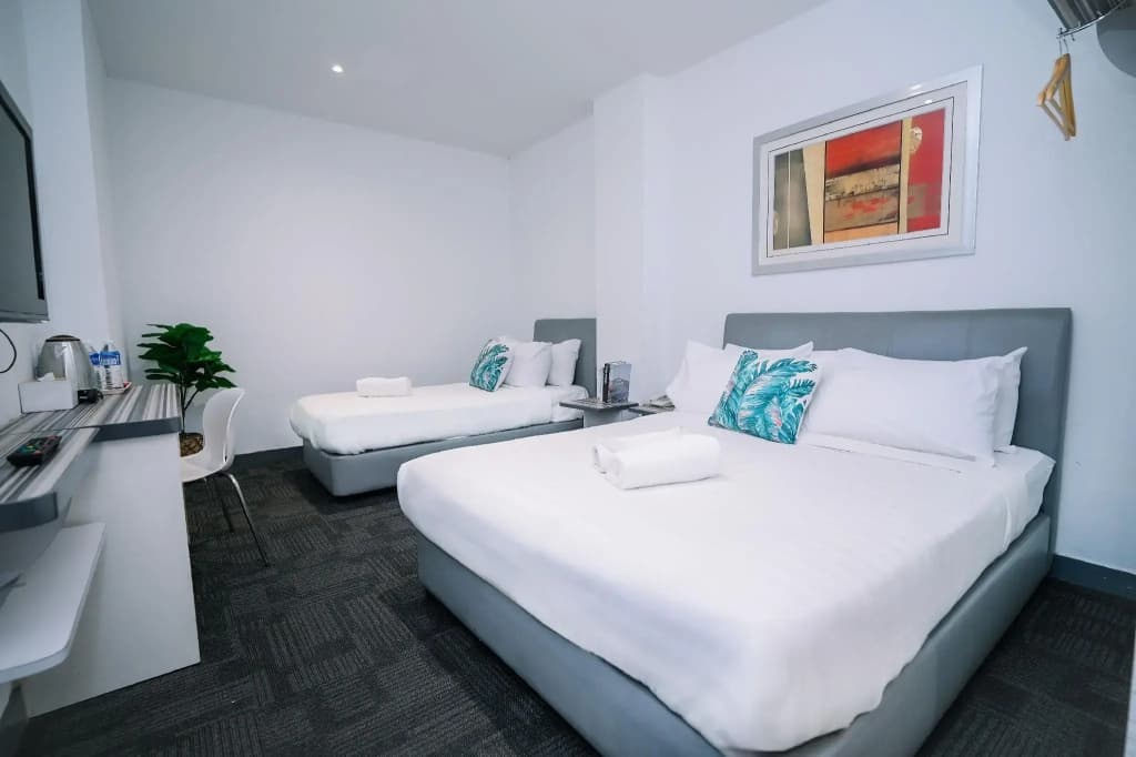 Swing and Pillows — KL Sg Besi Hotel - photo 24
