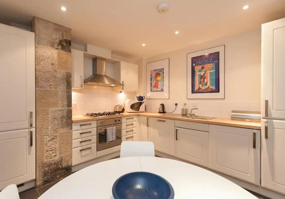 Edmonstone Suite Old Town - photo 15