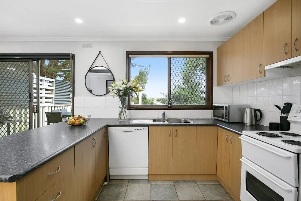 Beach House Bliss in Tootgarook - photo 4