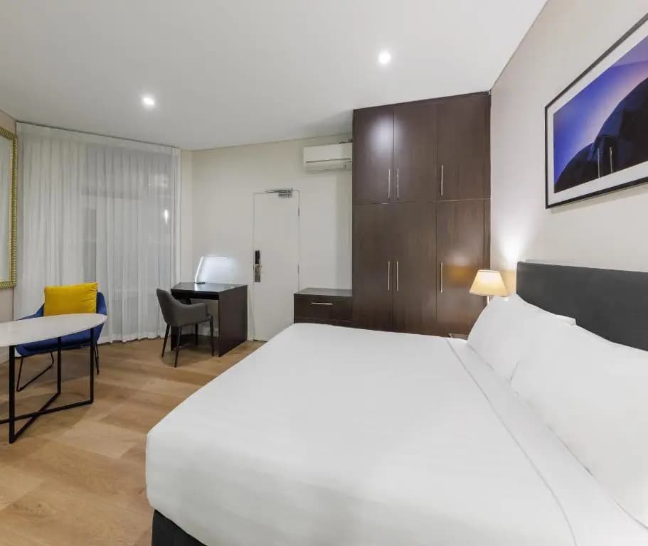 Oaks Melbourne On Collins Suites - photo 7