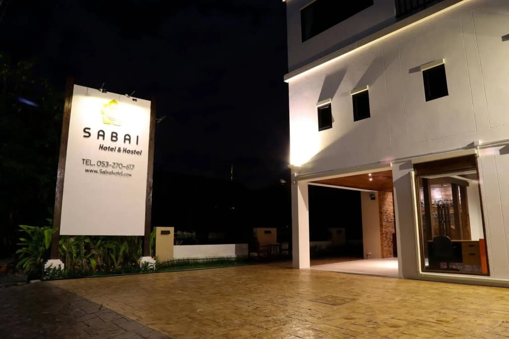 Sabai Hotel and Hostel - photo 1
