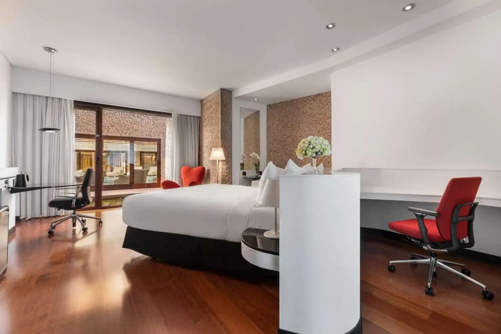 Hilton Madrid Airport - photo 44