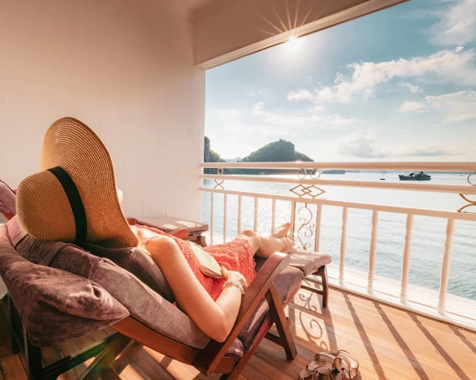 Heritage Line Violet cruise – Ha Long Bay & Lan Ha Bay - photo 1