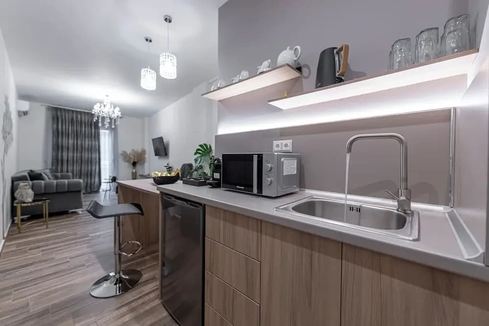 Koukaki Luxury Suites - photo 13
