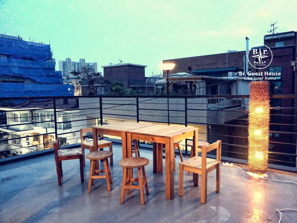 Br. Guesthouse Hongdae - photo 14