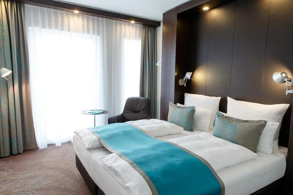 Motel One Berlin-Upper West - photo 36