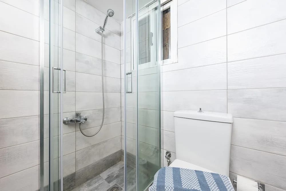 Cozy 2 Bedroom Apartment by Cloudkeys - photo 9