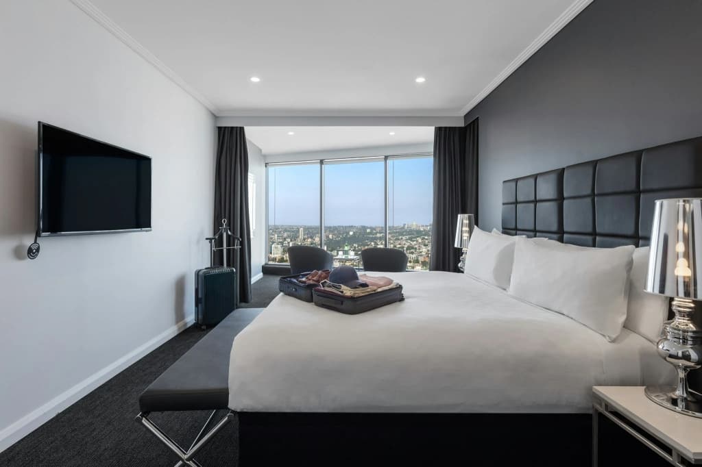 Meriton Suites World Tower - photo 47