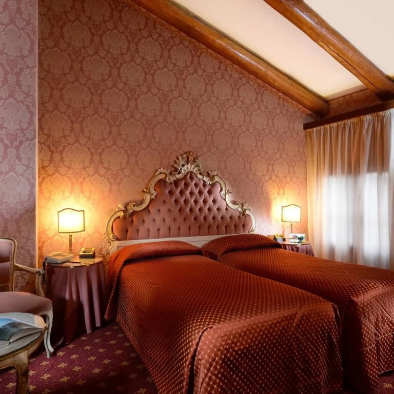 Hotel Rialto - photo 34