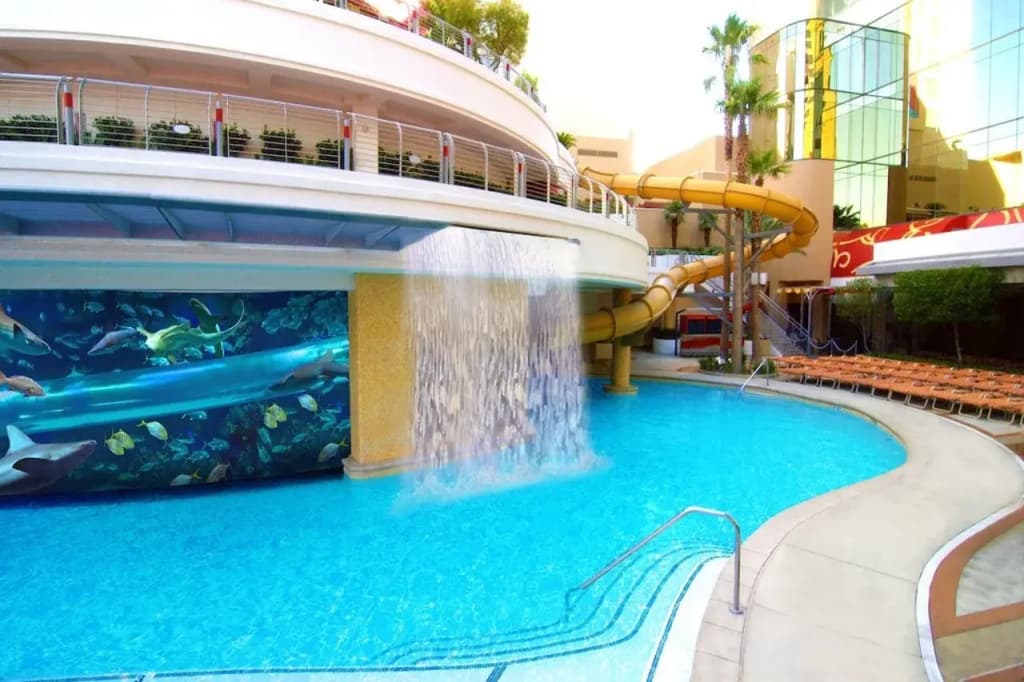 Golden Nugget Las Vegas Hotel & Casino - photo 18