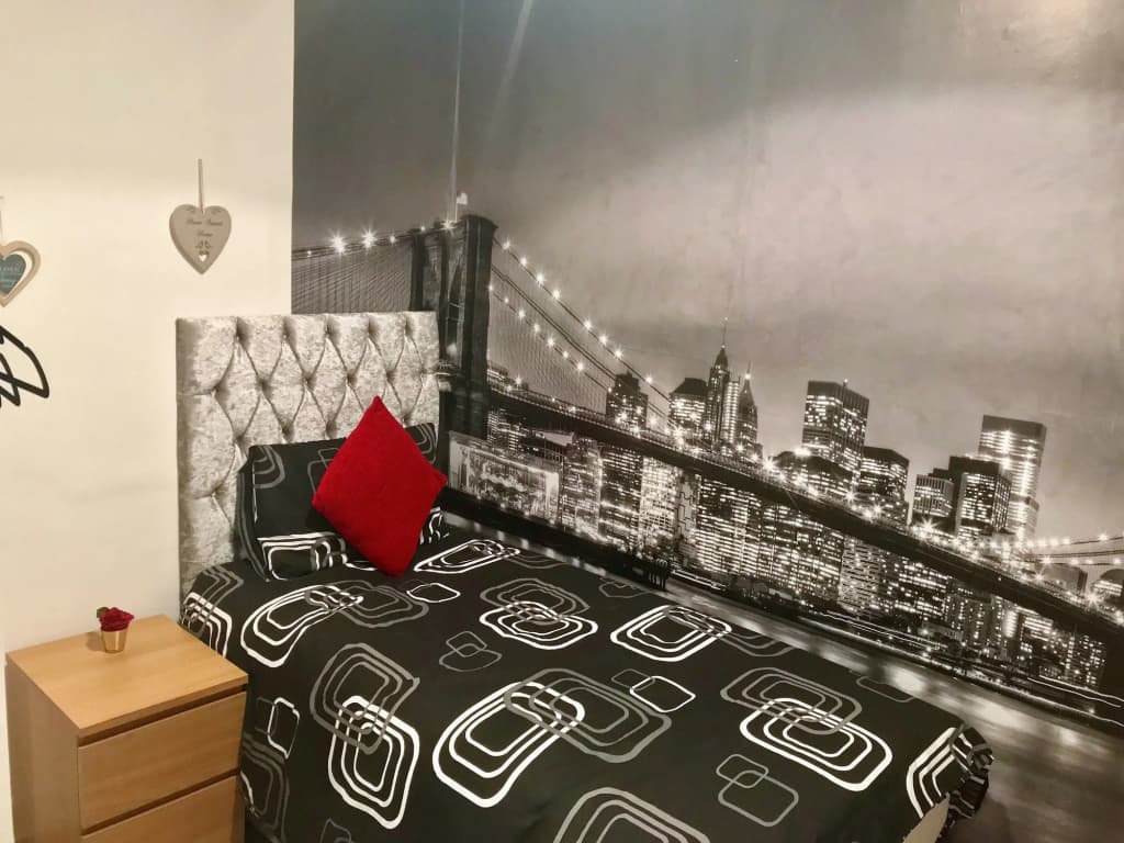 233 Leith Apartment - main photo