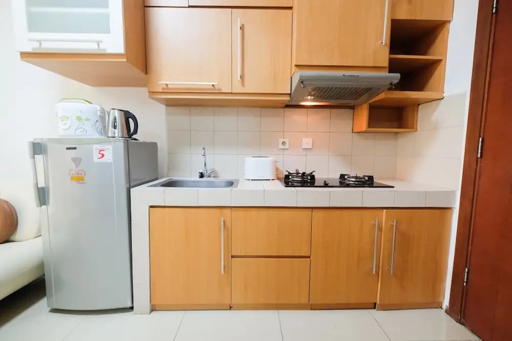 Compact Minimalist 1BR Apartment at Thamrin Residence - photo 16