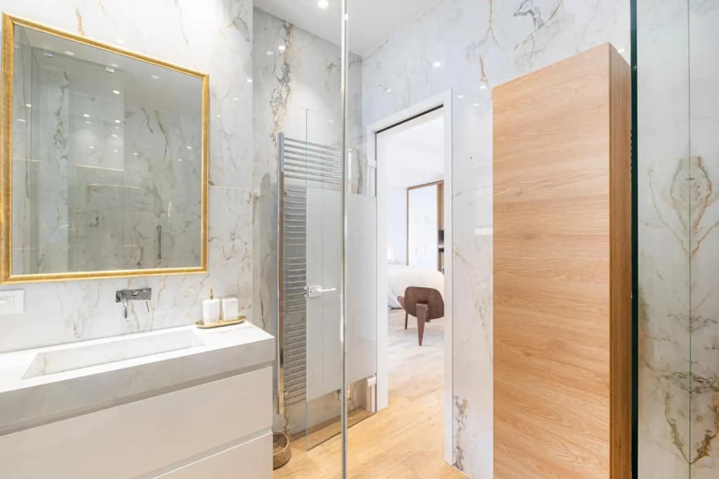 302- HiEndAccomodation-TopLocation - photo 8