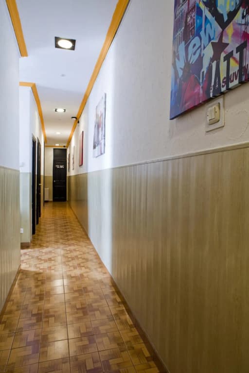 12 Rooms Hostal - photo 10