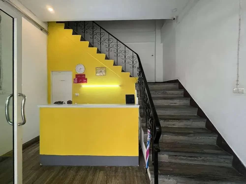 comfy crib hostel - photo 14