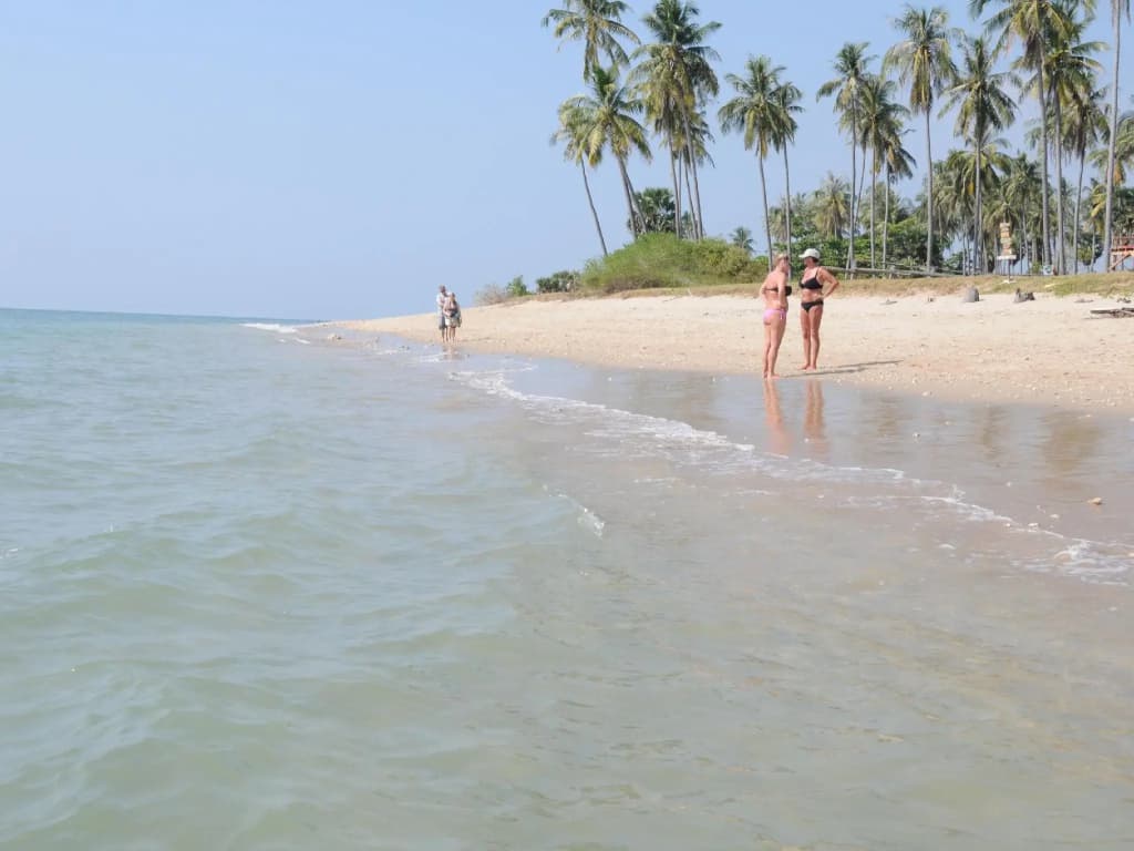 Lanta Wild Beach Resort - photo 12