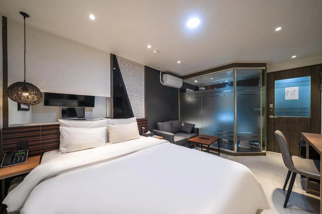 SOL Hotel - photo 11