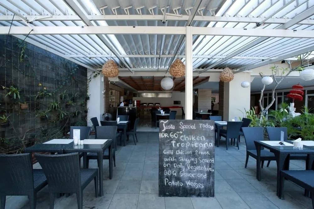 RedDoorz Near Lippo Mall Kuta - photo 14