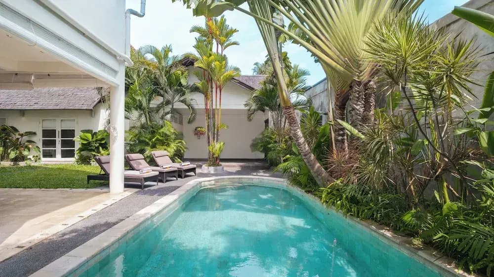 Villa Merta Sari 8 by Villa Finder - photo 14
