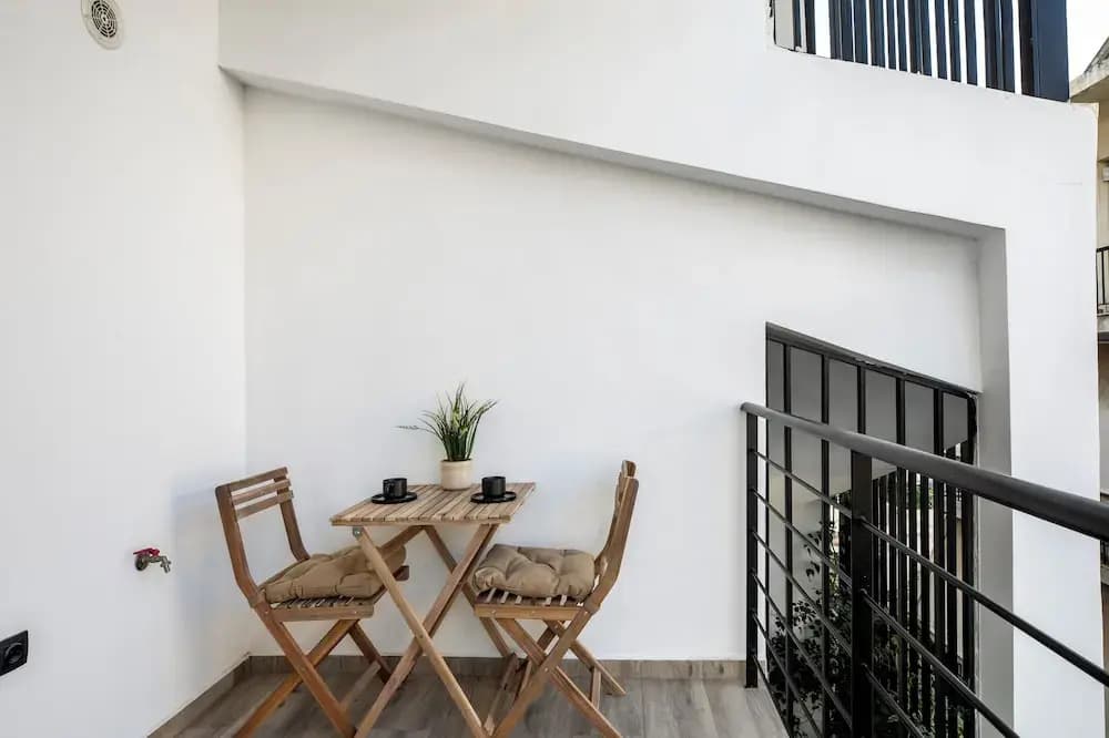 Sway - Chic 1-BR Apt & Balcony in Athens - photo 18