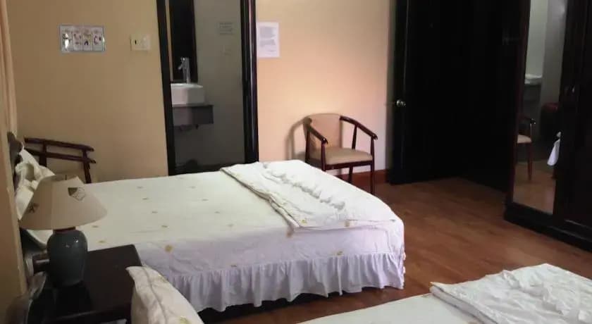 At Three King Hotel - photo 4