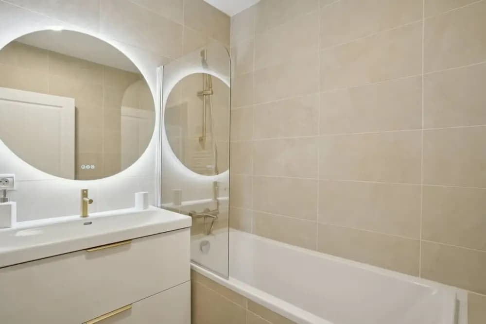 Elegant New Apartment With Balcony in the 16th - M - photo 6
