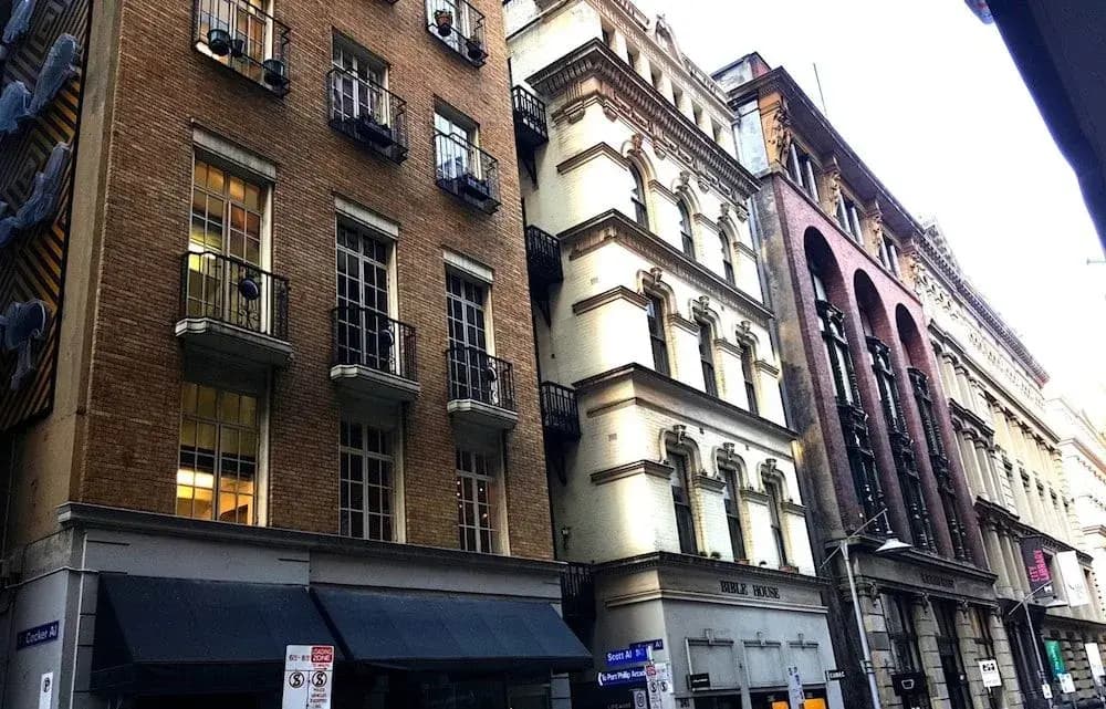 CBD Little Paris - StayCentral - main photo