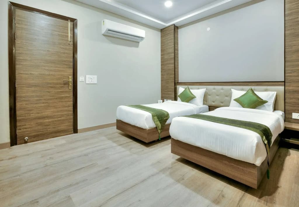 Treebo Southwest Inn, Dwarka - photo 12