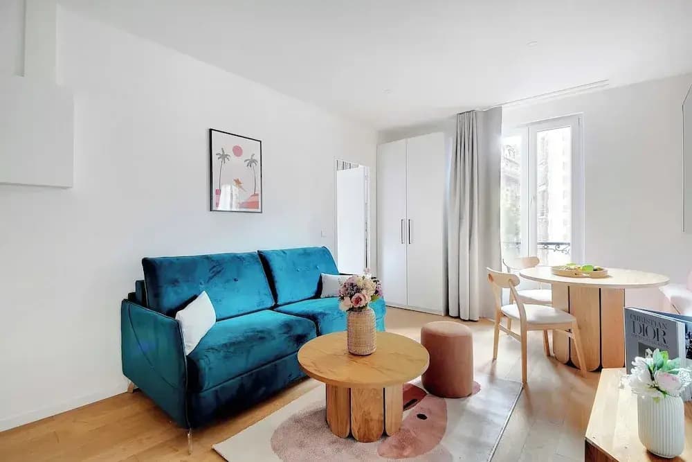 Peaceful Apartment - 1br/4p - Sacre Coeur - photo 1